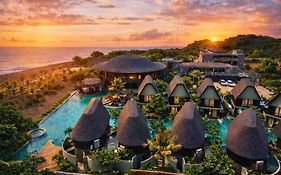 Quenzo Beach Resort